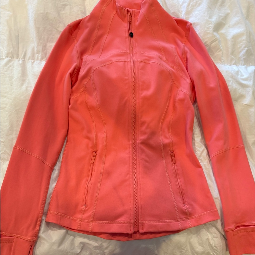 Lululemon Coral define jacket